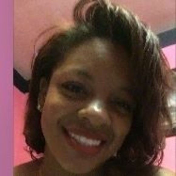 Meet your Posher, Bri - Picture 1 of 1